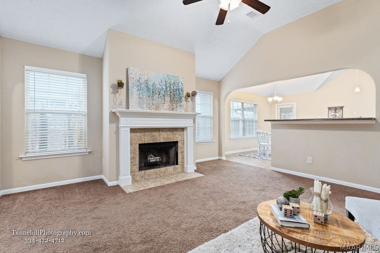 1641 Buena Vista Blvd - Photo 4 of 38