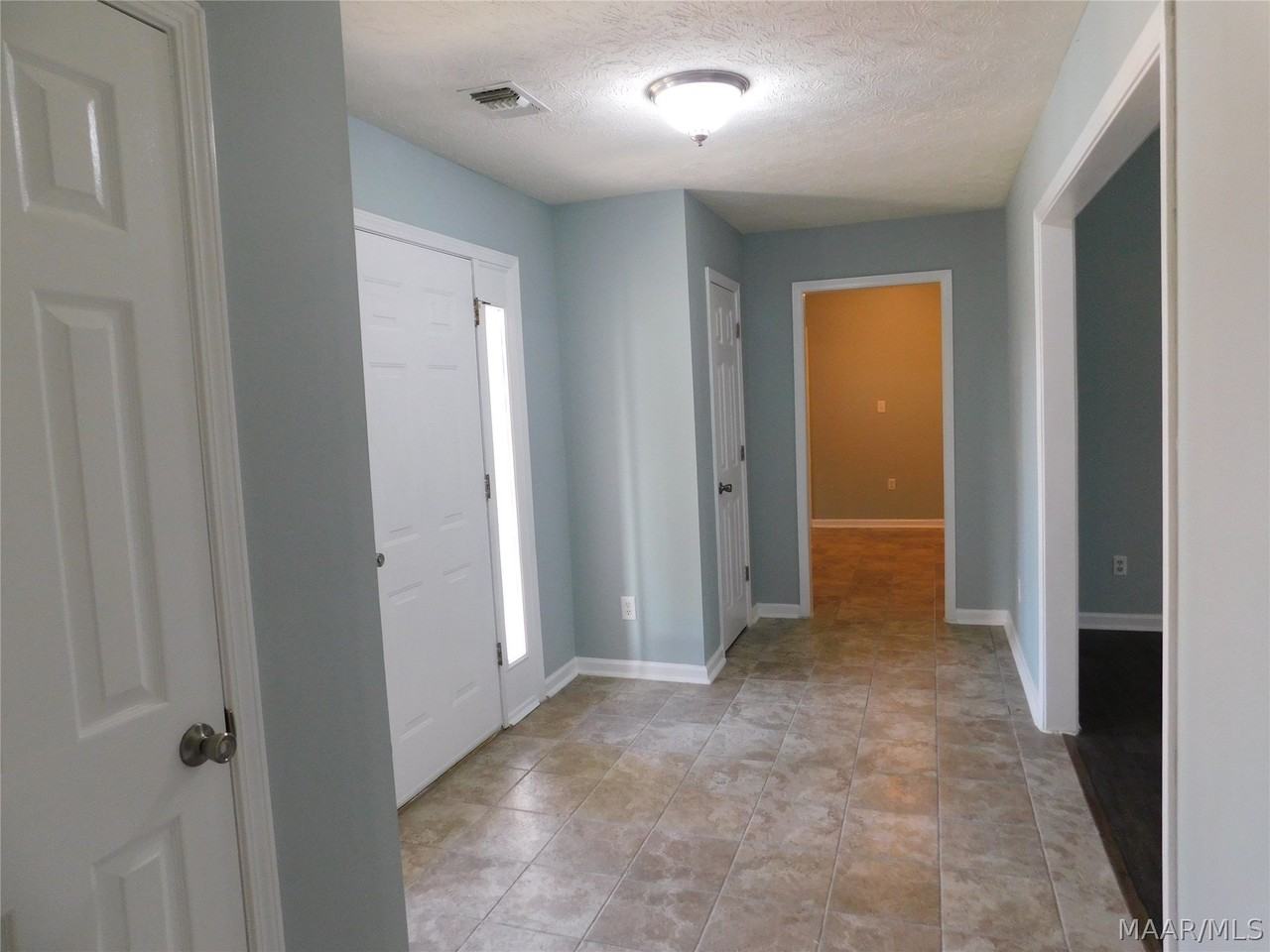 2529 Grandview Rd - Photo 3 of 35