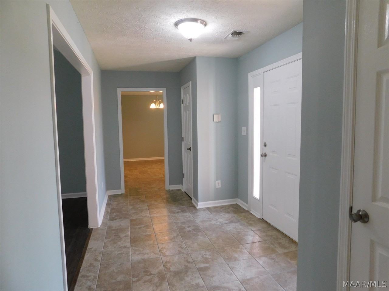 2529 Grandview Rd - Photo 4 of 35