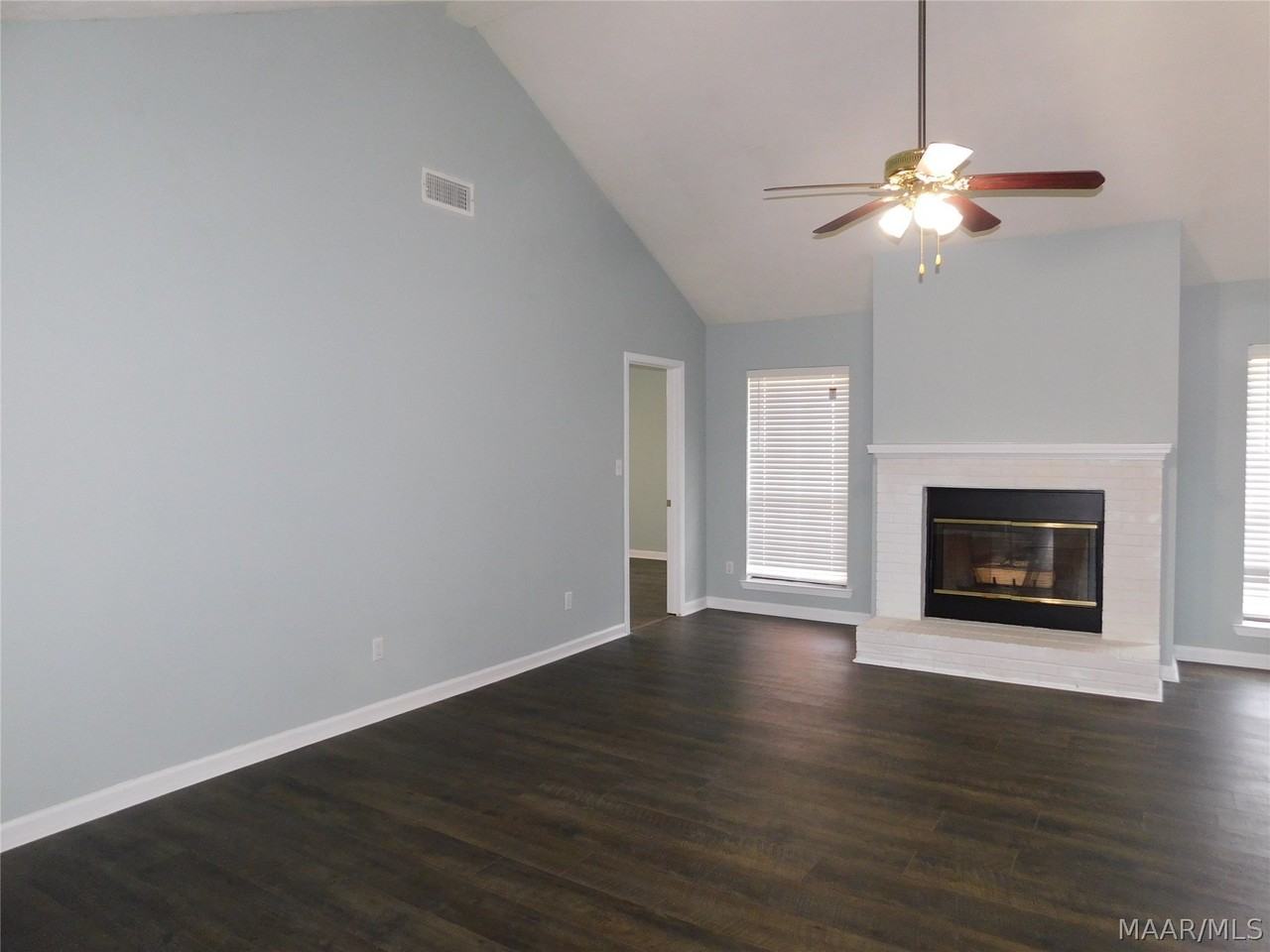 2529 Grandview Rd - Photo 7 of 35