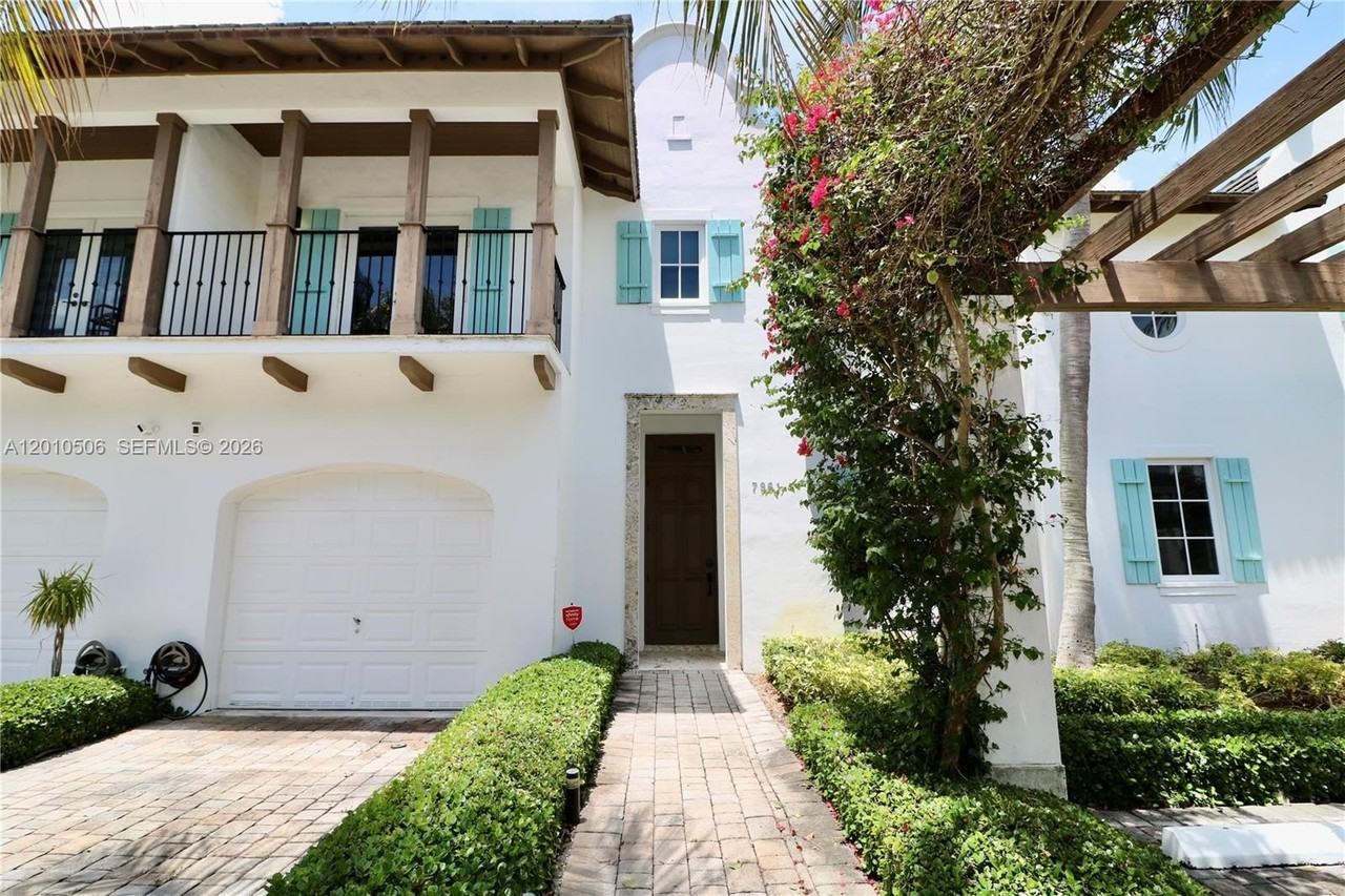 7961 Sw 110th Ter - Photo 4 of 50