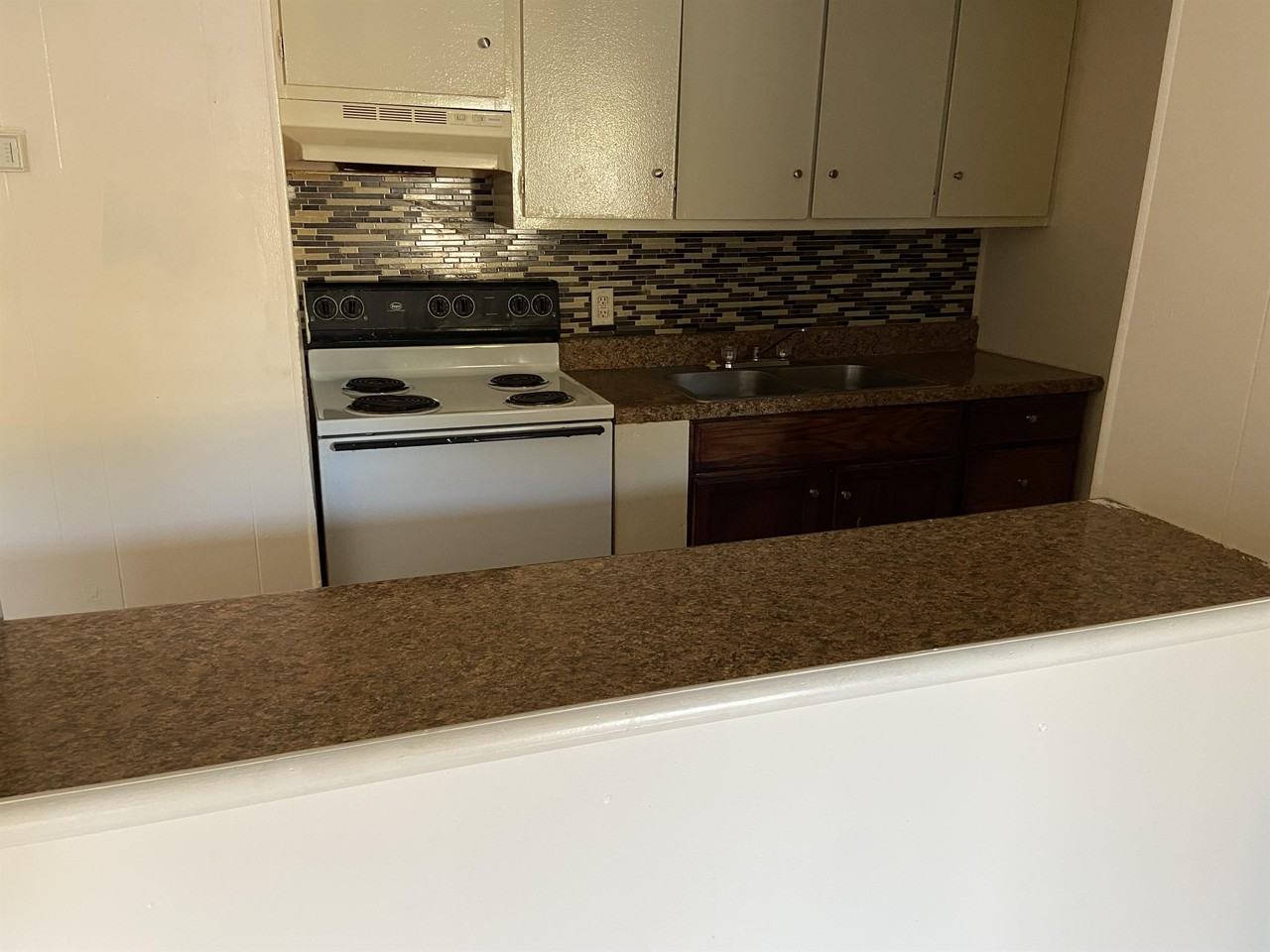 615 Vallotton Dr #A3 - Photo 2 of 4