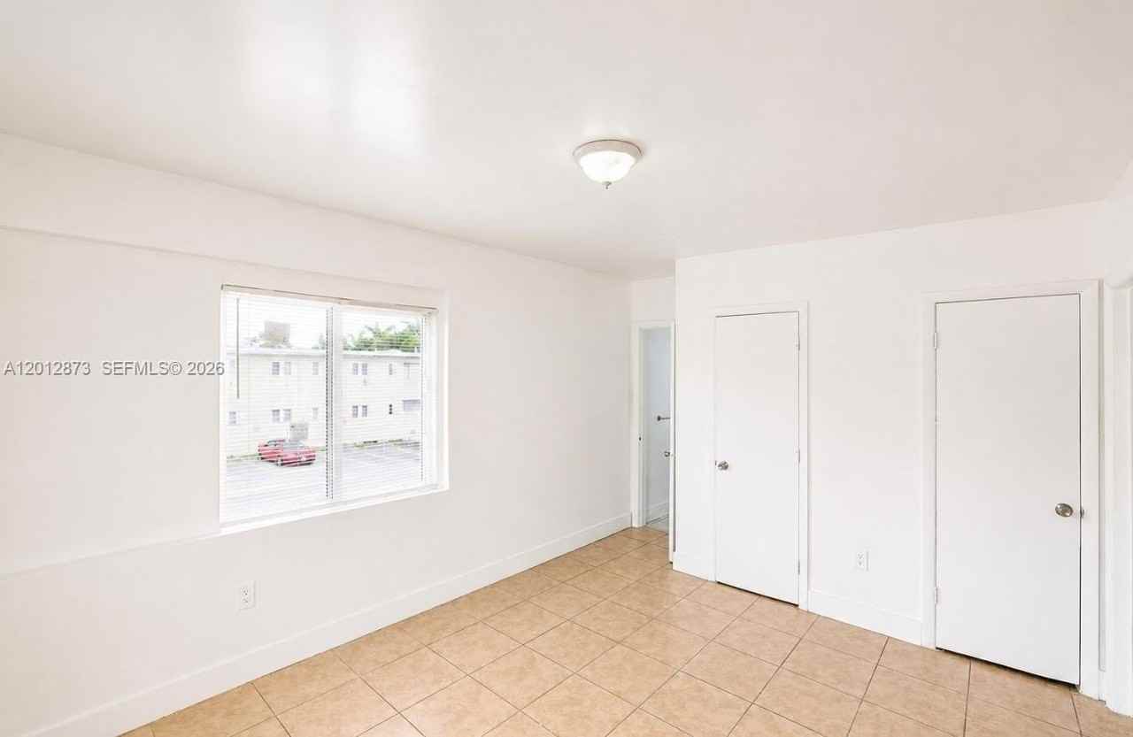 5305 Biscayne Blvd #209 - Photo 3 of 8
