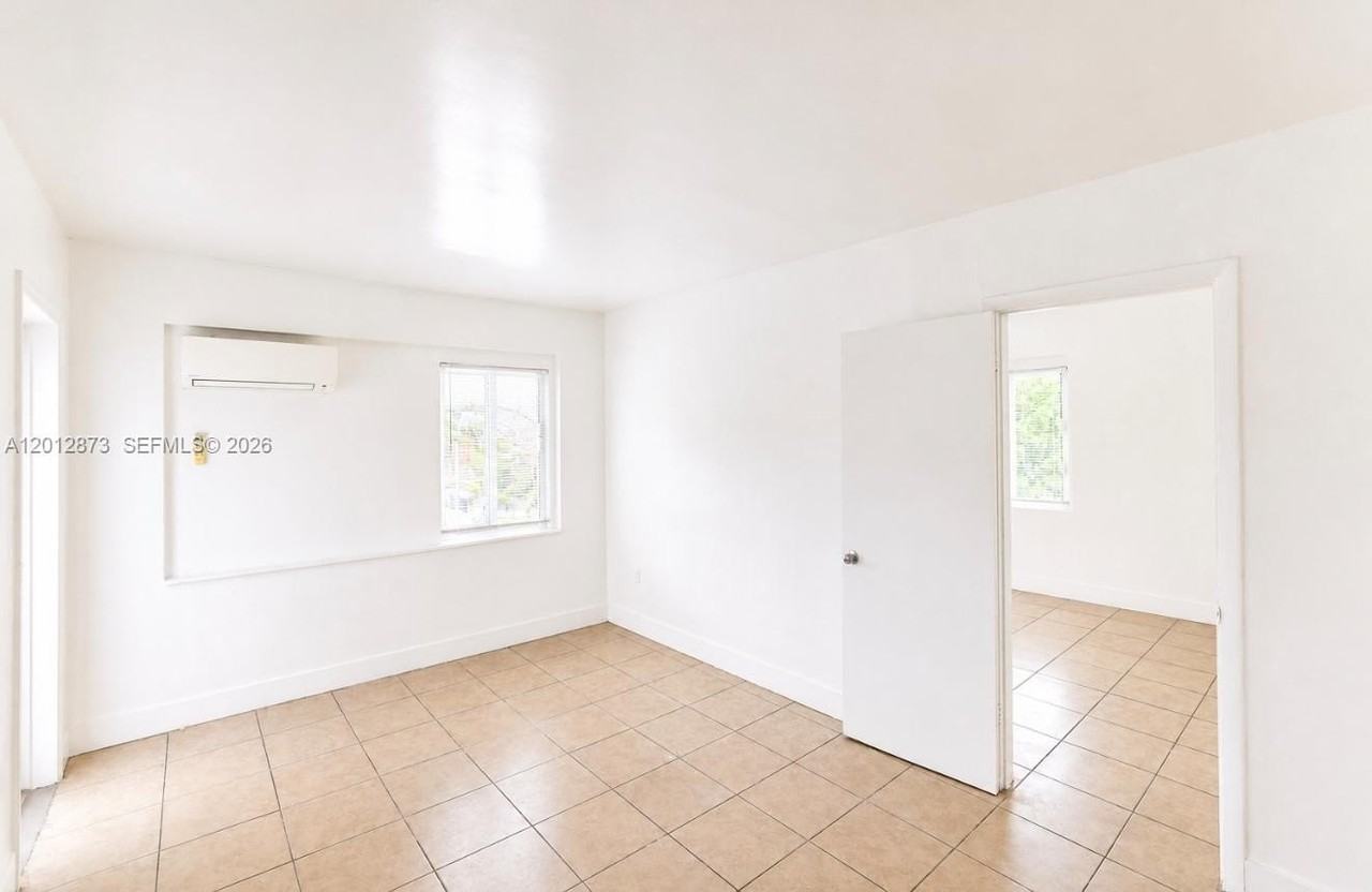 5305 Biscayne Blvd #209 - Photo 4 of 8