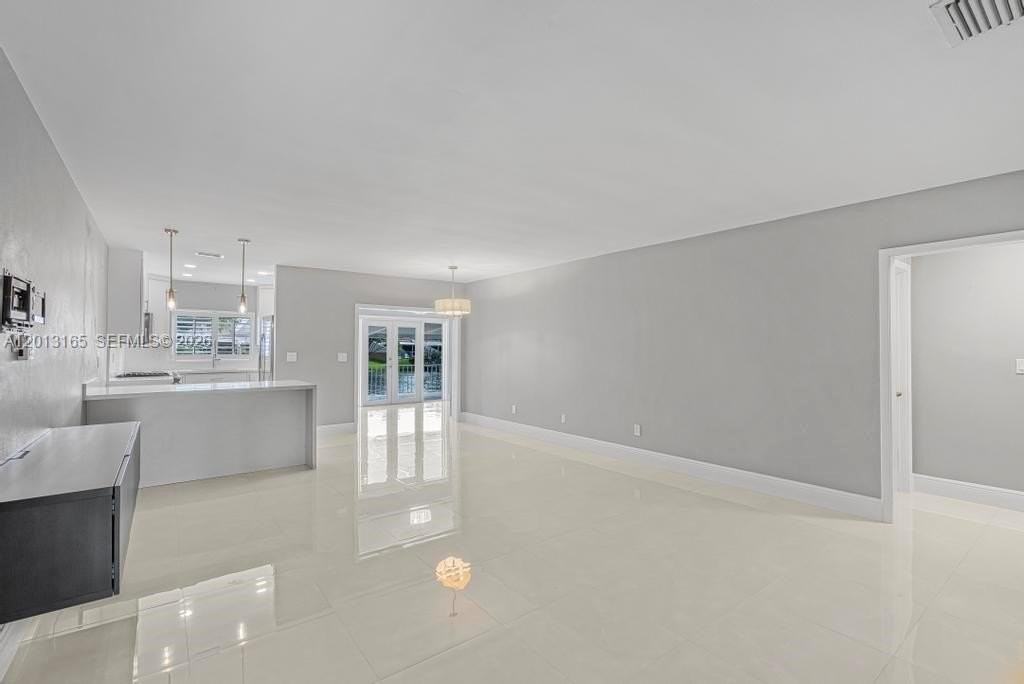 7108 Laurel Ln #7108 - Photo 5 of 31