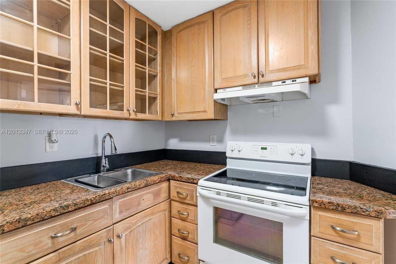 18638 Ne 18th Ave #244 - Photo 3 of 29