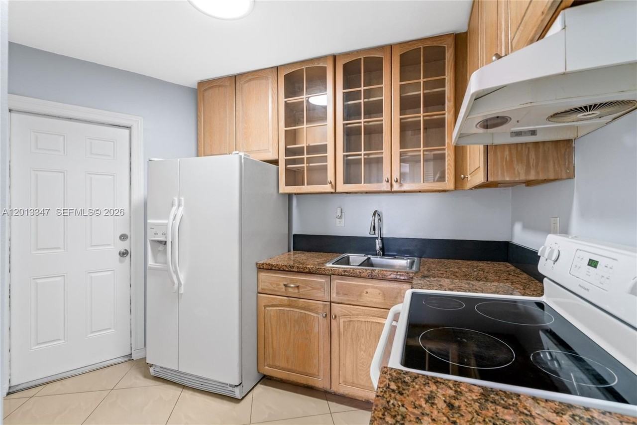 18638 Ne 18th Ave #244 - Photo 4 of 29