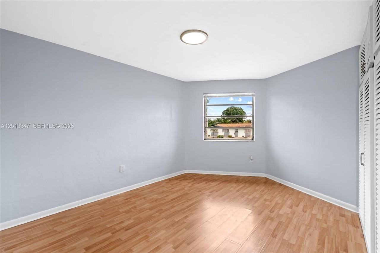 18638 Ne 18th Ave #244 - Photo 7 of 29