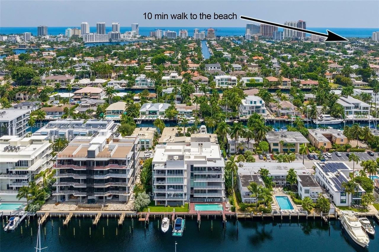 133 Isle Of Venice Dr #4B - Photo 2 of 50