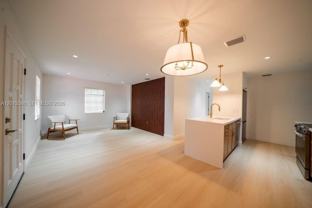 1550 S Greenway Dr - Photo 1 of 1