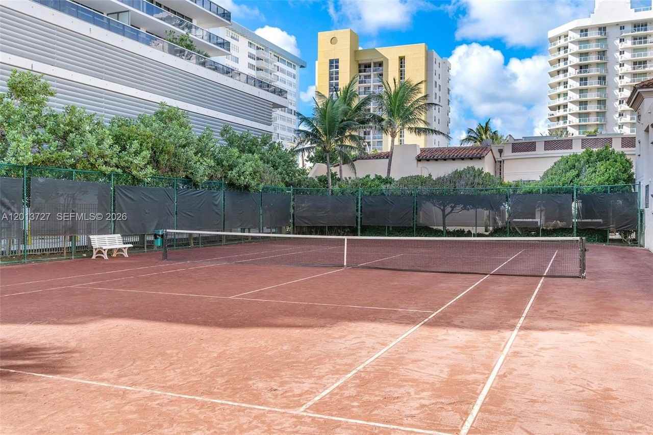 5959 Collins Ave #1101 - Photo 6 of 13