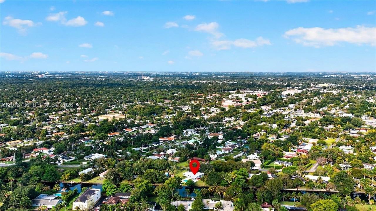 11665 W Biscayne Canal Rd - Photo 4 of 50
