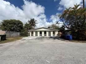 953 Sw 16th St - Photo 1 of 1