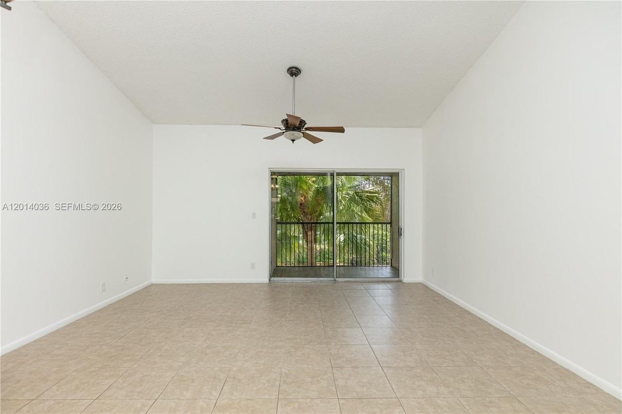 717 Gardens Dr #201 - Photo 4 of 37
