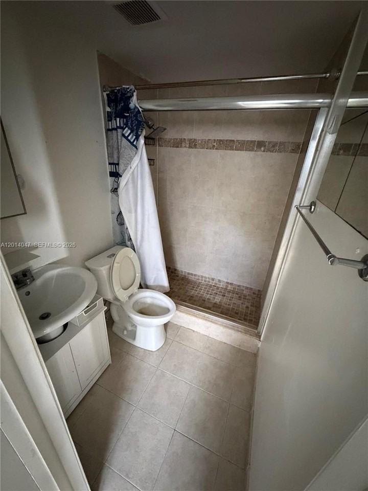 1342 Drexel Ave #205 - Photo 4 of 6