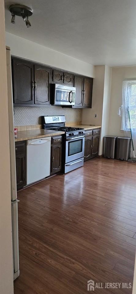 78 Highview Dr - Photo 4 of 29