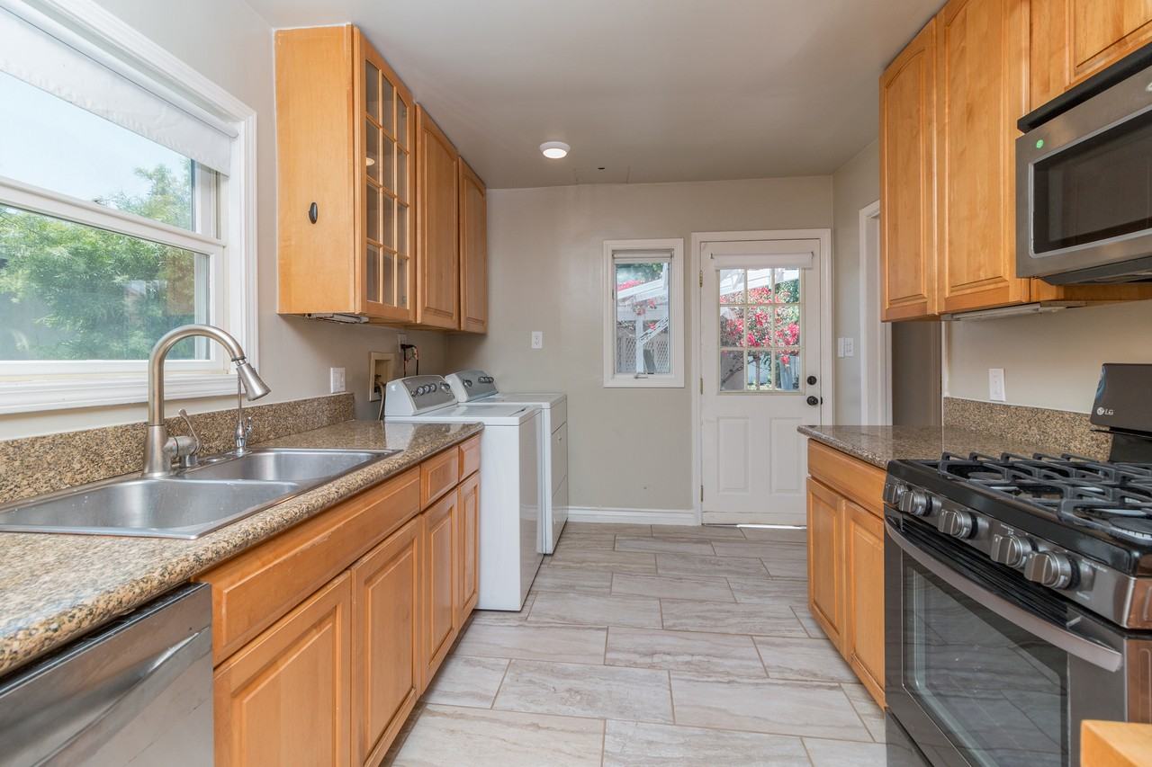 4711 Purdue Ave #1 - Photo 5 of 50