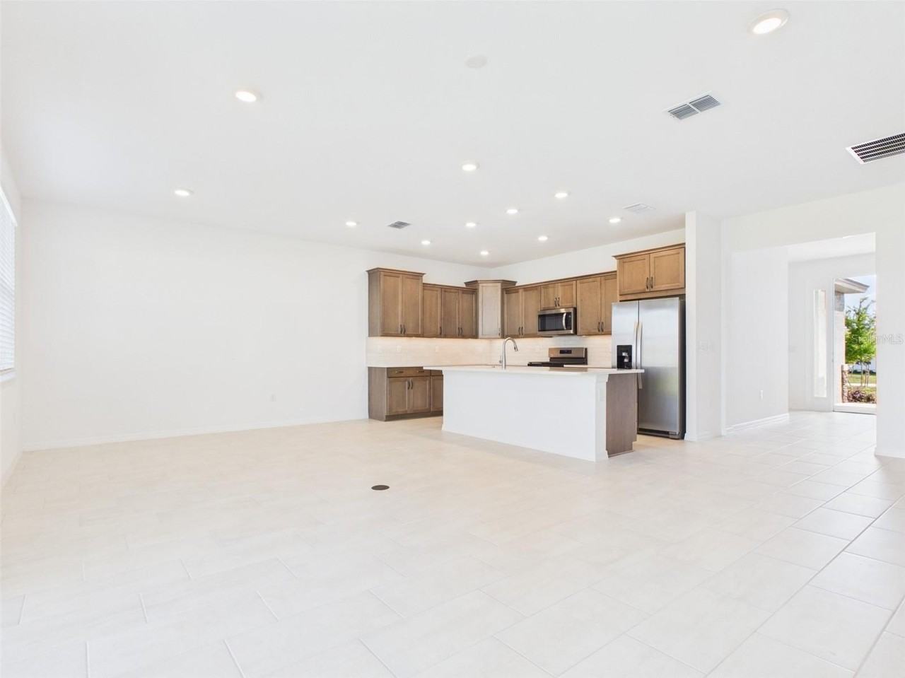 5824 Sw 70th Ter - Photo 6 of 26