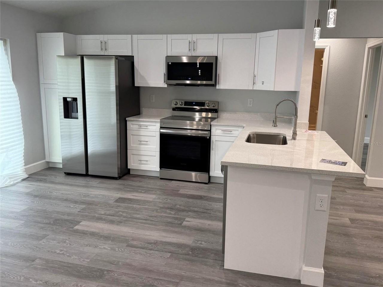 15854 Sw 38th Pl - Photo 3 of 11