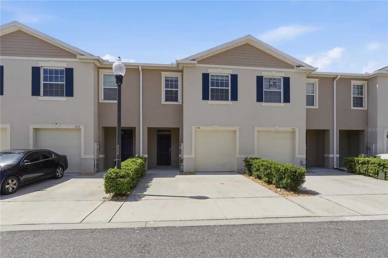 1228 Yellow Finch Dr - Photo 2 of 30