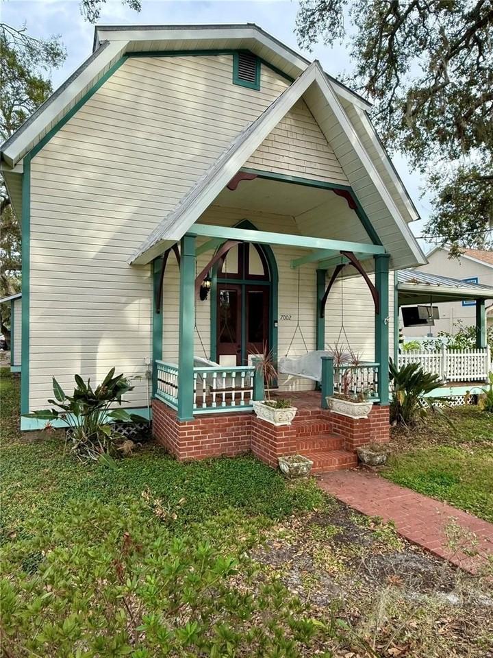 7002 S Shamrock Rd - Photo 3 of 34