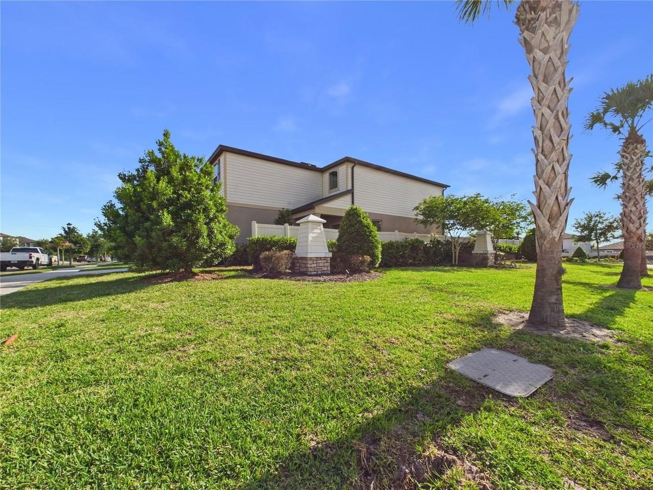 11303 Green Harvest Dr - Photo 3 of 50