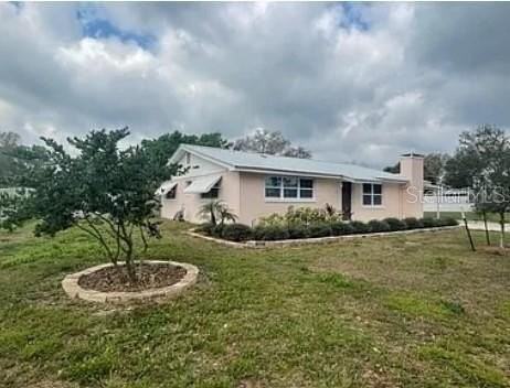 1305 Carr Dr - Photo 2 of 17