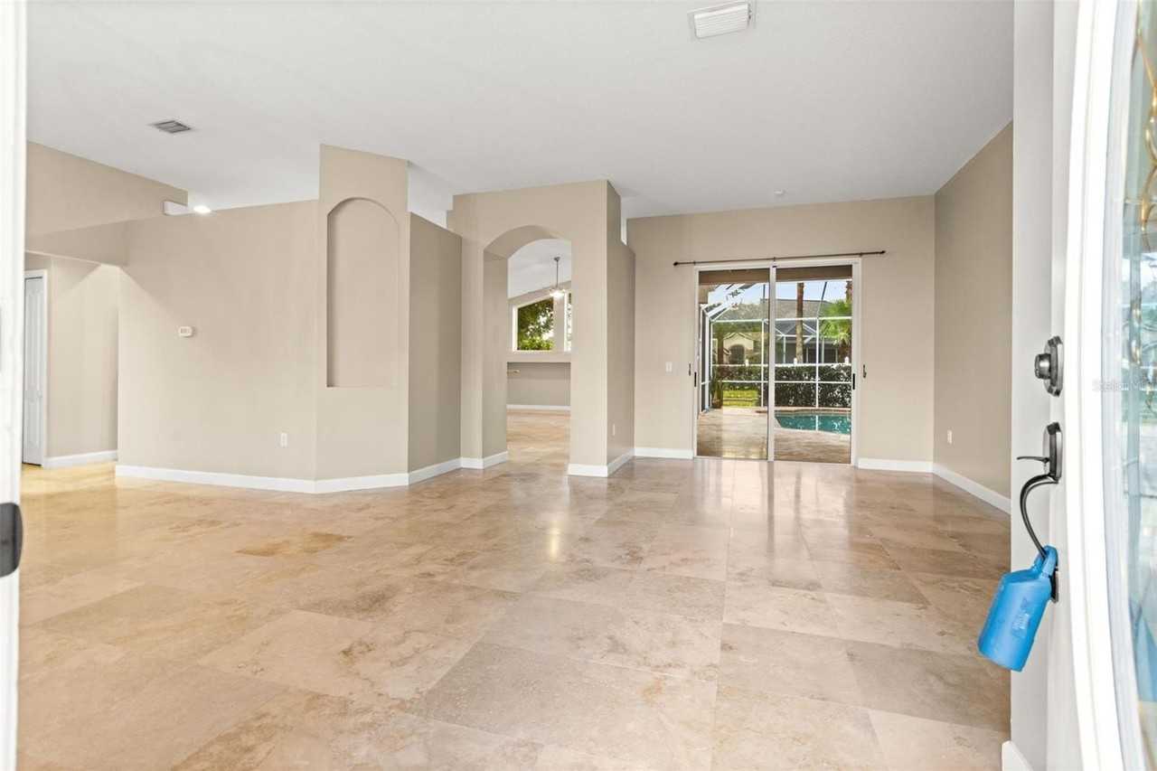 1525 Crooked Stick Dr - Photo 4 of 43