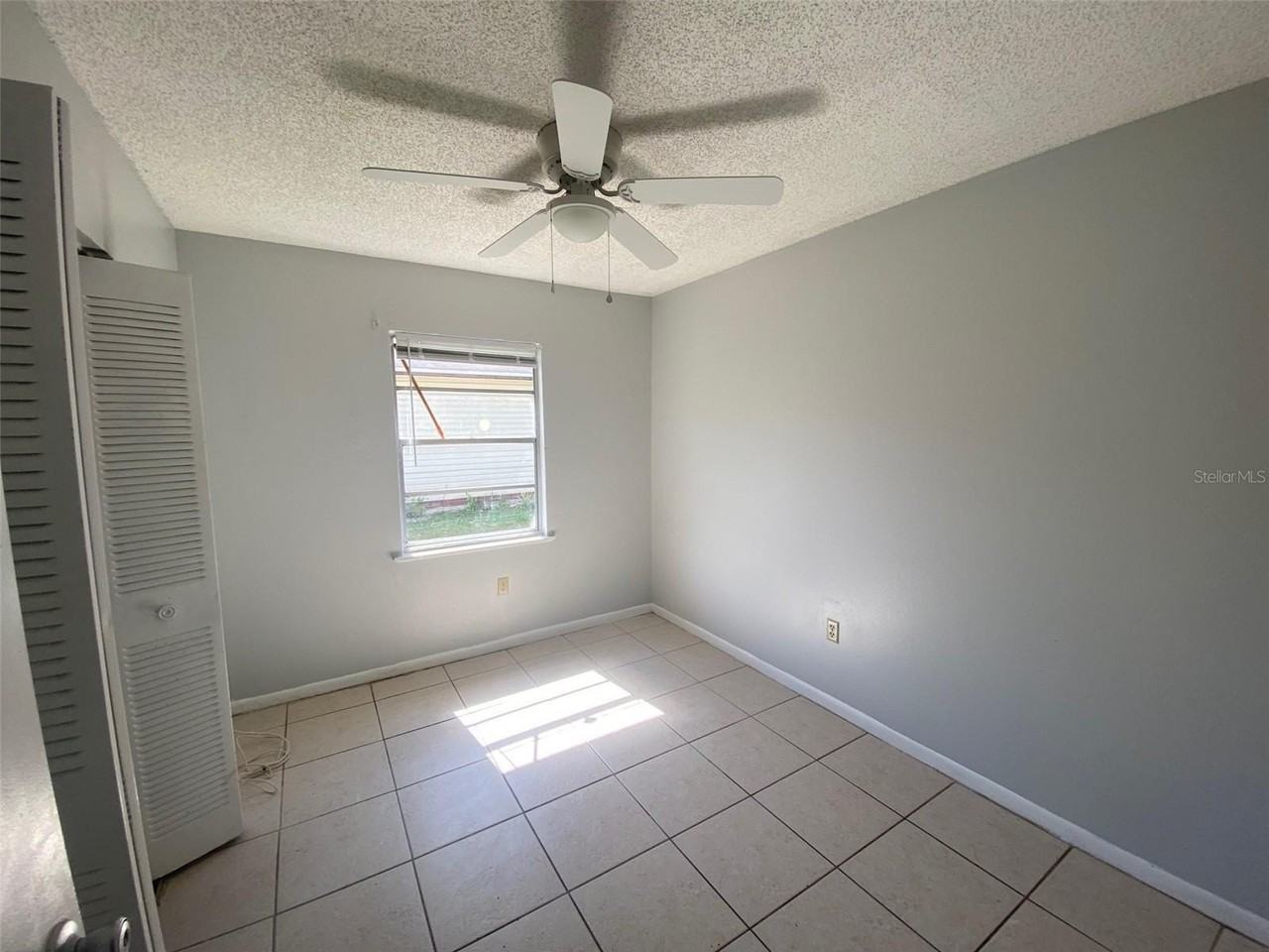 605 Hennessee St - Photo 6 of 9