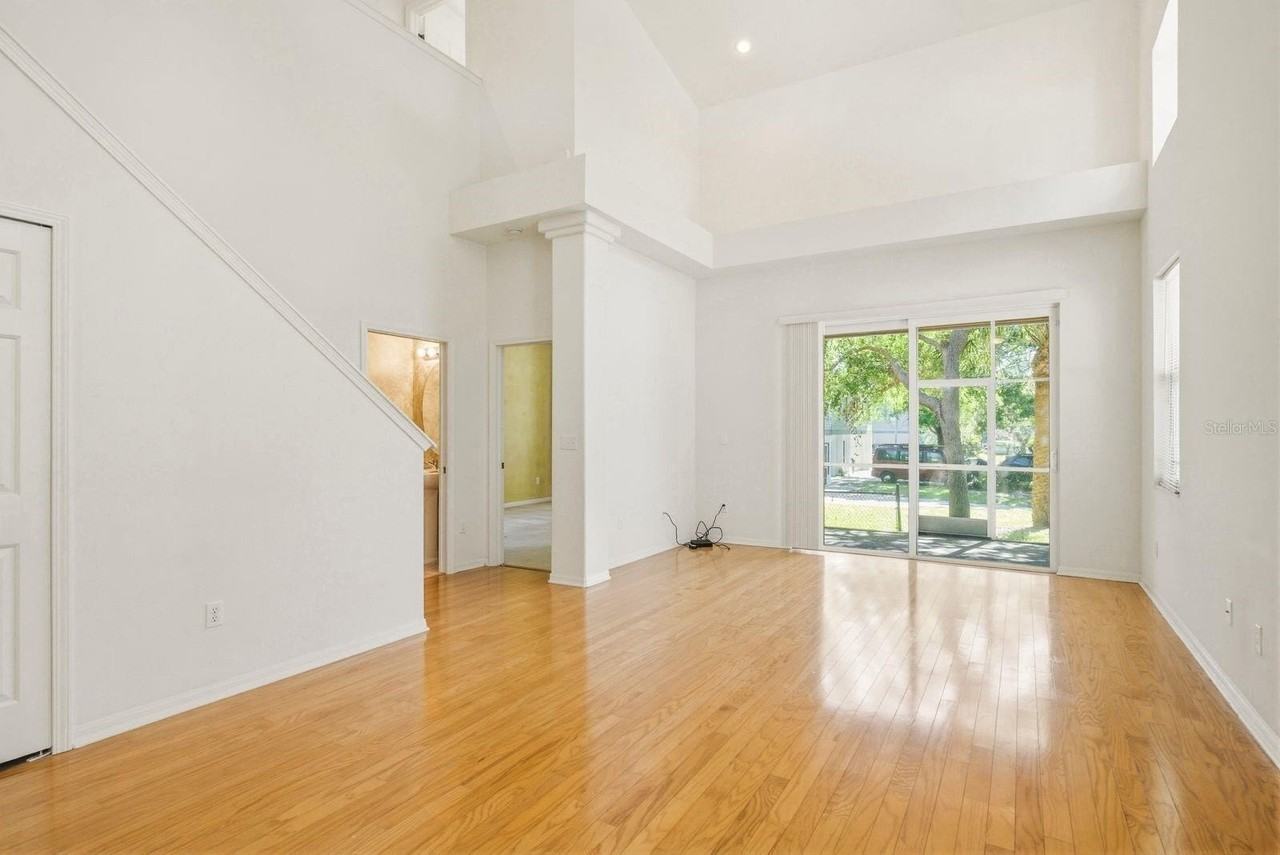 1405 Ridge Ter - Photo 3 of 29