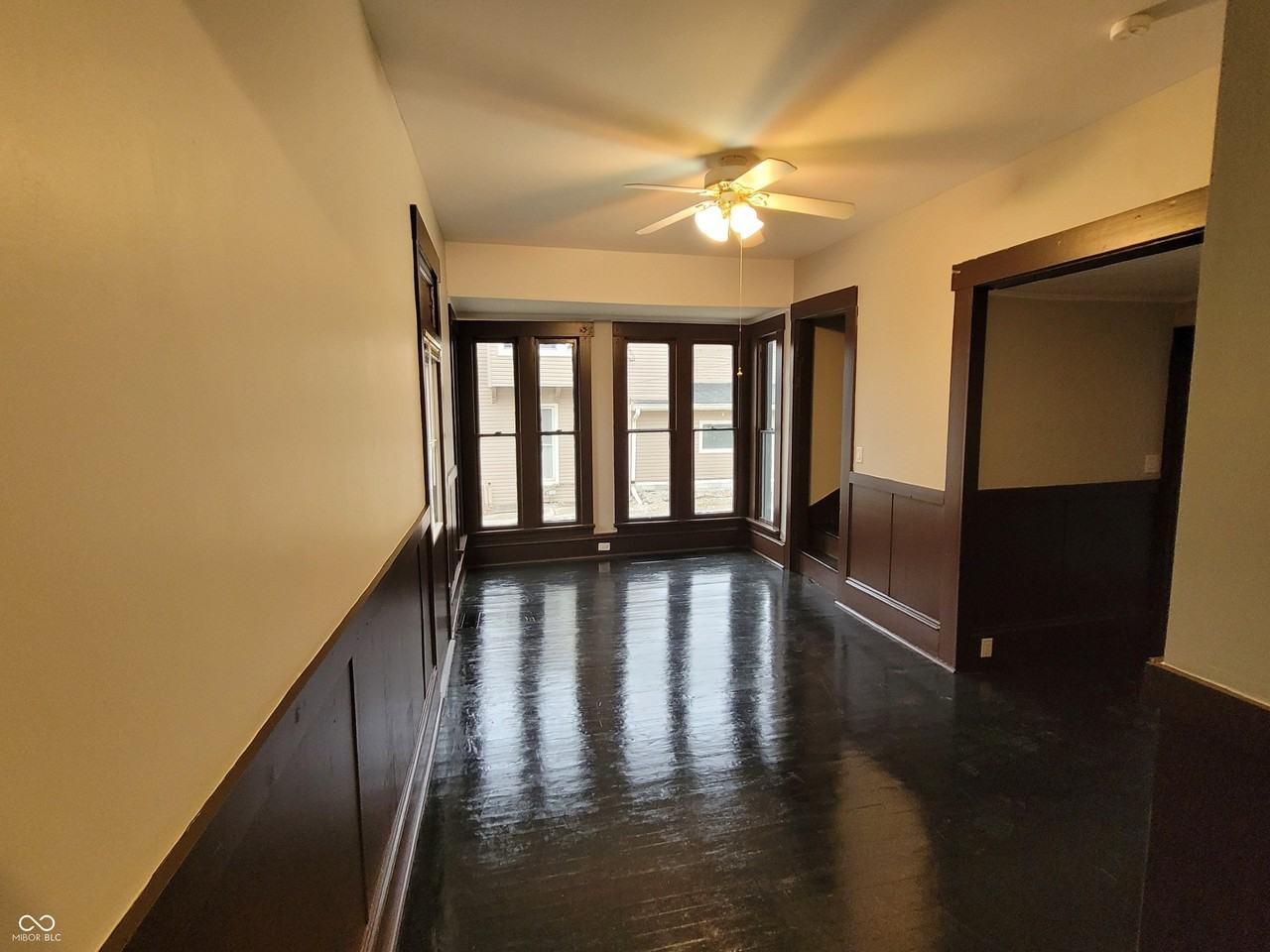 306 S Market St - Photo 2 of 20