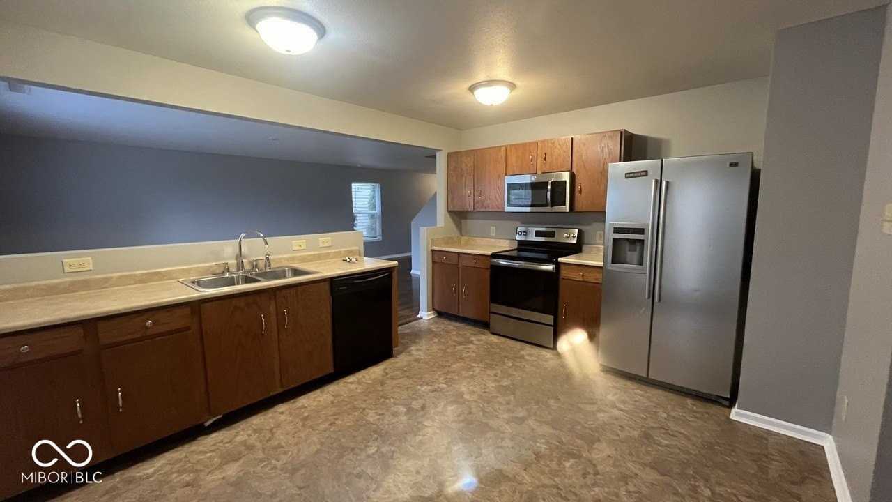 10891 Rose Ln - Photo 6 of 16