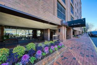 12 Bond St #5B - Photo 1 of 1