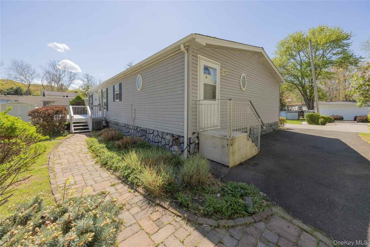 39 Cedar Flats Rd - Photo 5 of 26