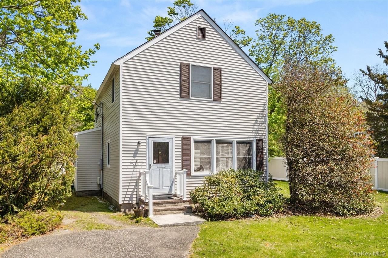 217 Greeley Ave
