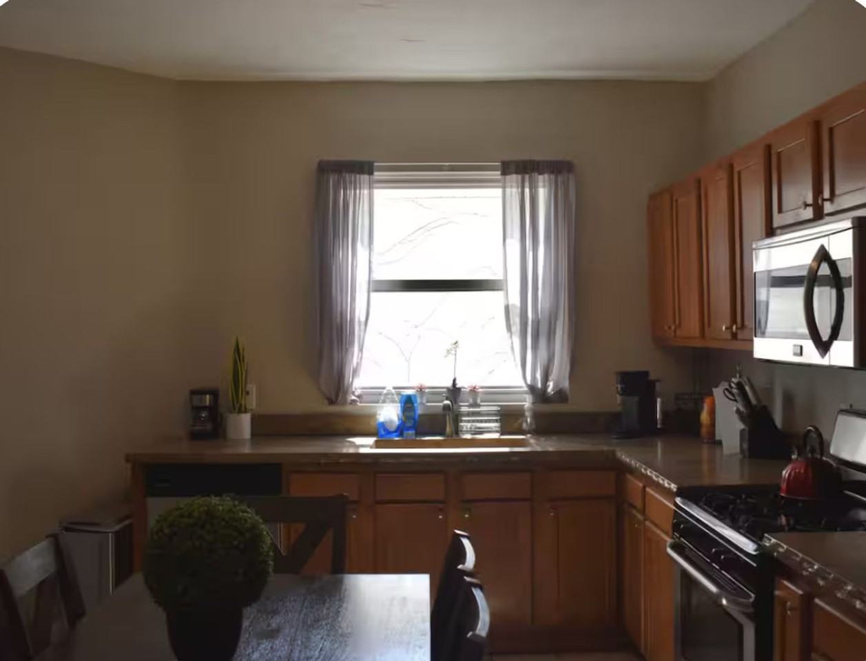 7220 Meade Street - Photo 5 of 35