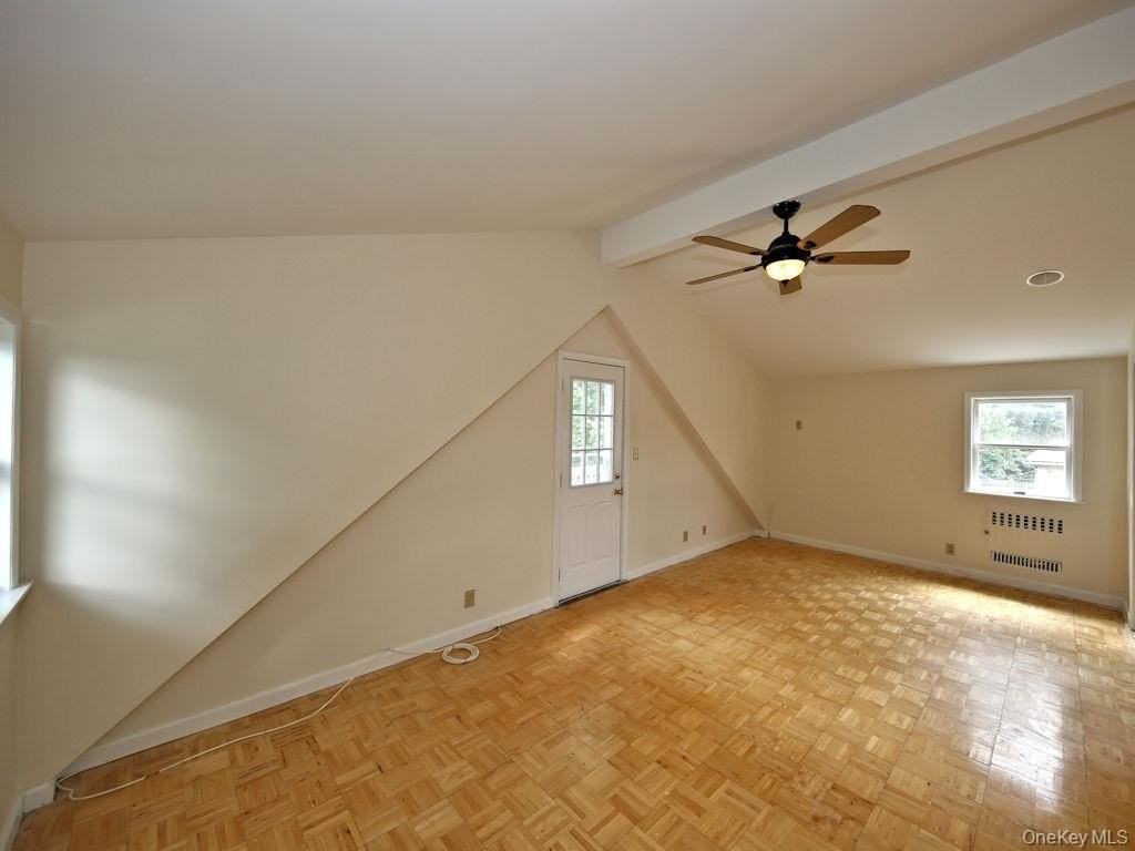 56 S Lawn Ave #4 - Photo 4 of 7