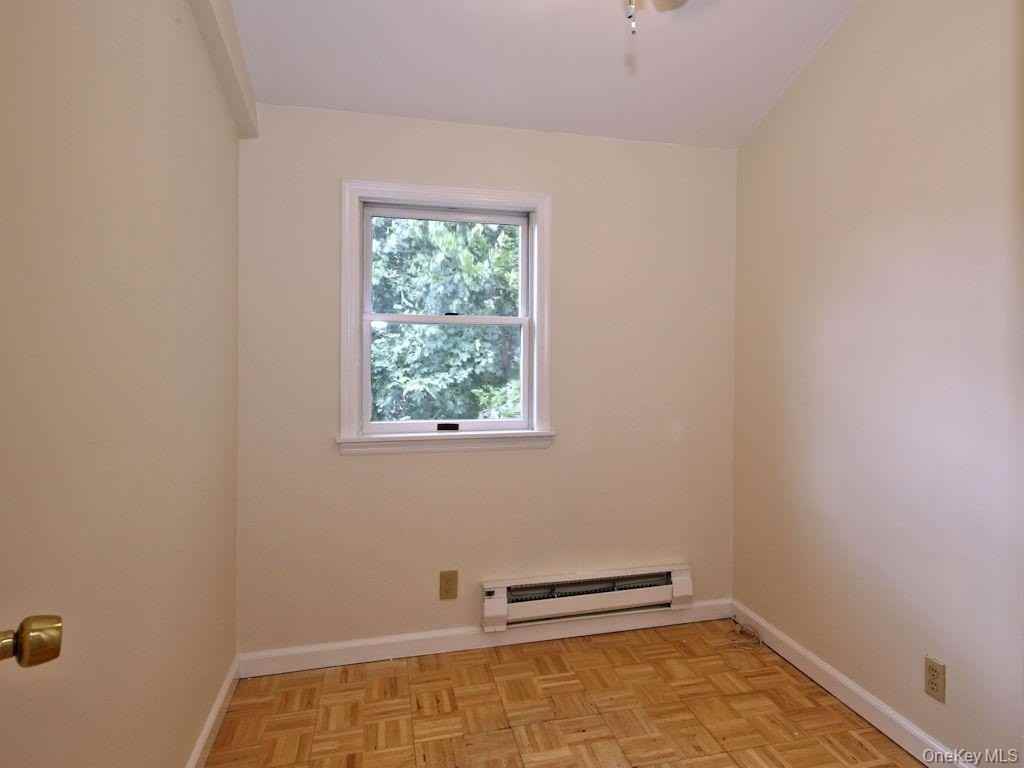56 S Lawn Ave #4 - Photo 6 of 7