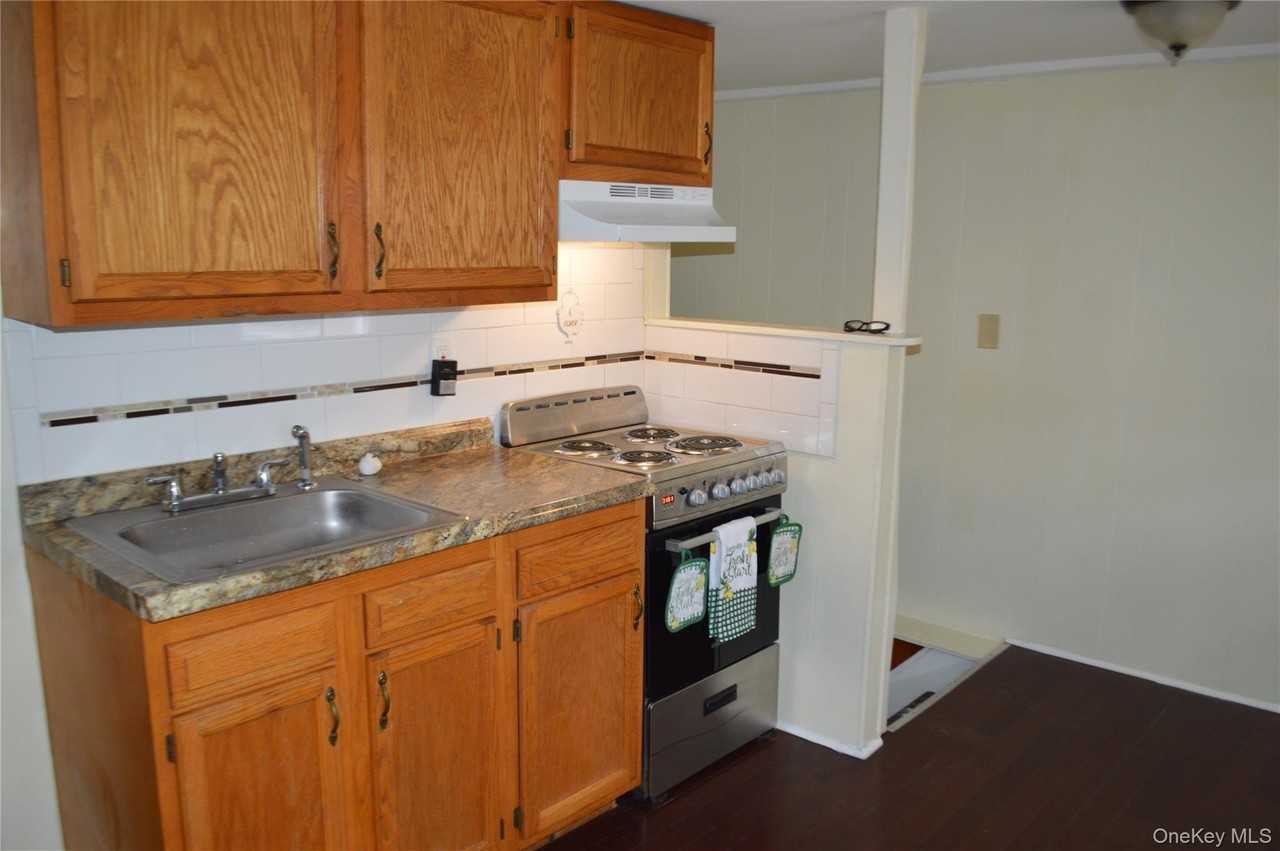 30 Lake Dr #2ndFL - Photo 3 of 7