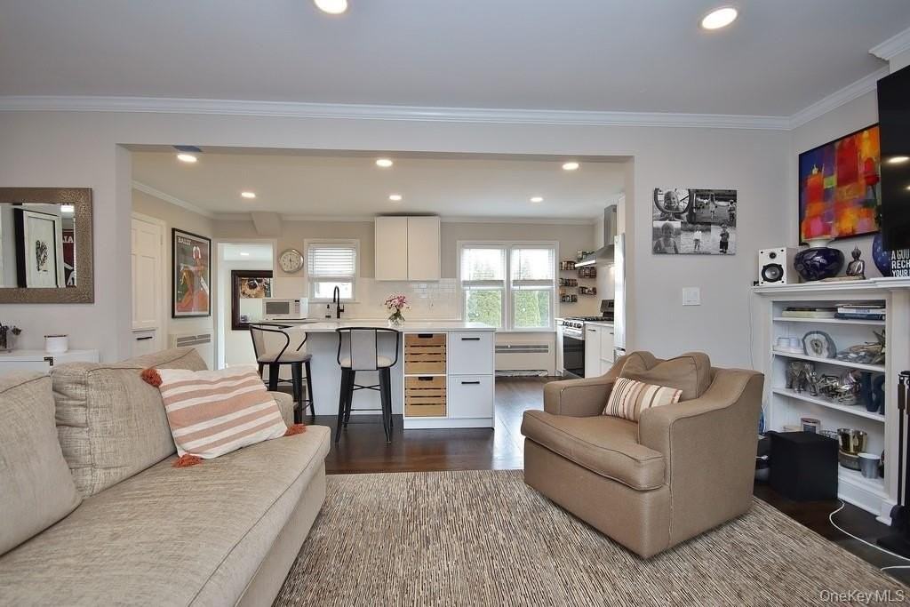 57 Haines Blvd - Photo 4 of 36