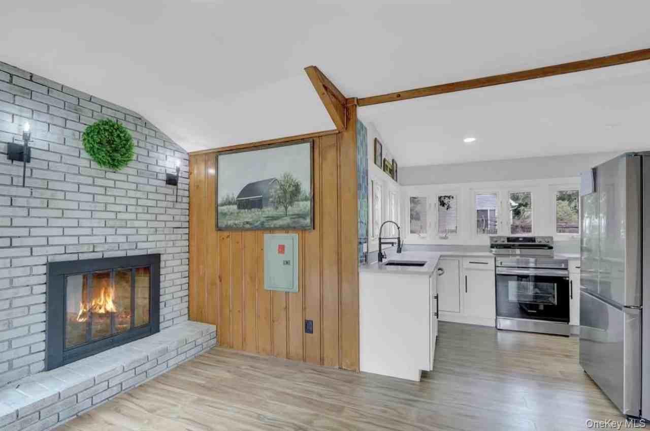 85 Woodland Dr - Photo 3 of 10
