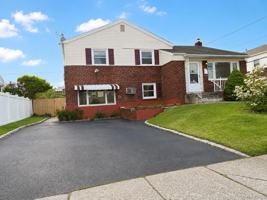 featured image of 36 Forest Dr