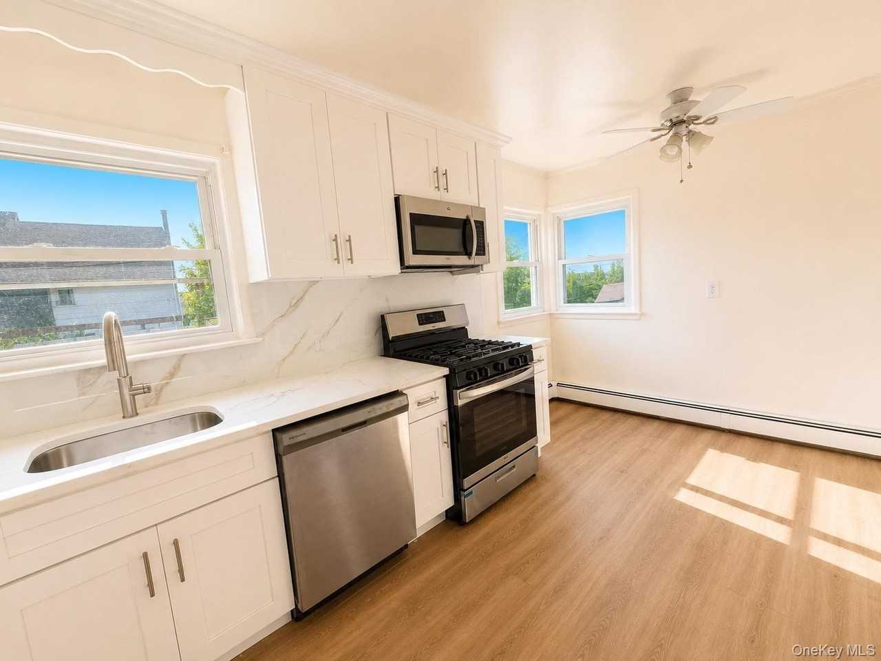 36 Forest Dr - Photo 3 of 21