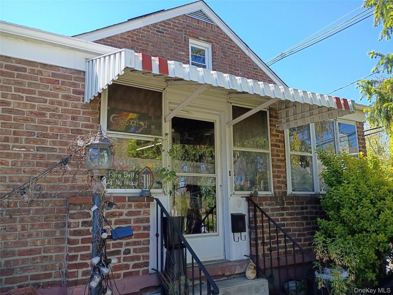 93 E Railroad Ave - Photo 2 of 17