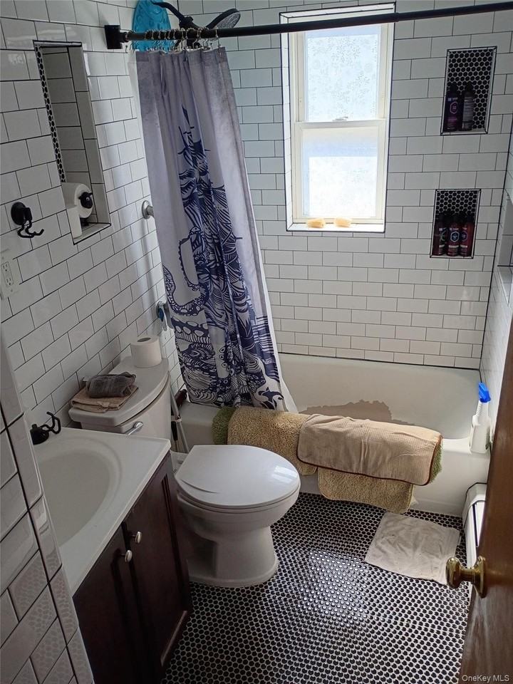 93 E Railroad Ave - Photo 4 of 17