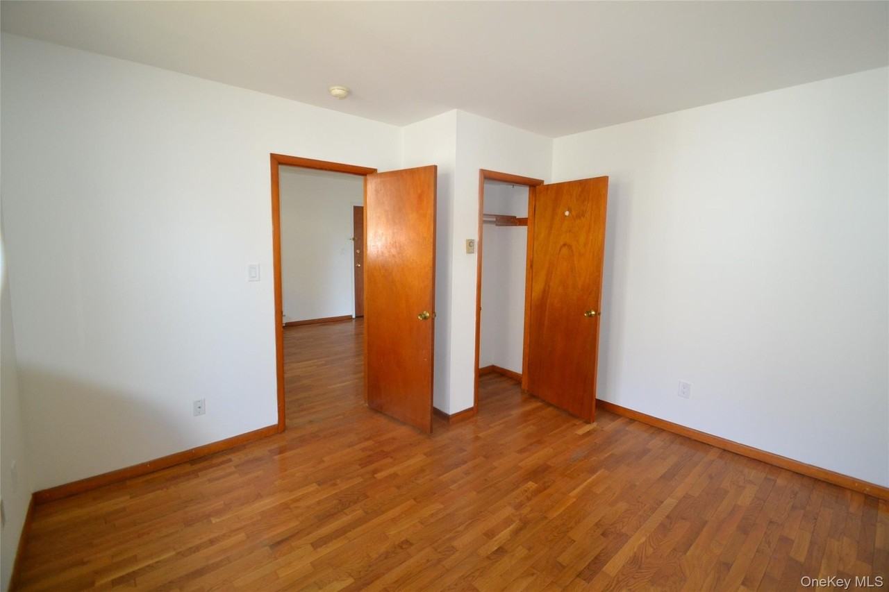 510 Piermont Ave #3D - Photo 6 of 7