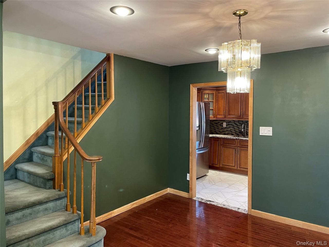 3321 Jordan St - Photo 4 of 15