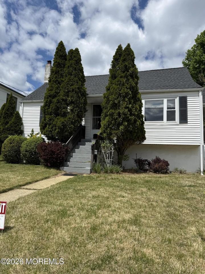 17 Clarence Ave - Photo 3 of 29