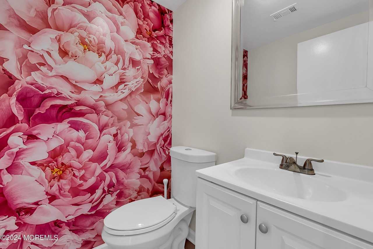 215 W Morgan Ave #13 - Photo 5 of 23