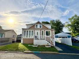 featured image of 196 Milton Ave #2